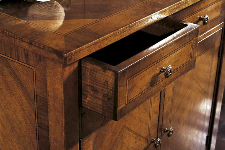 Tara Credenzina - Home in Style Italy